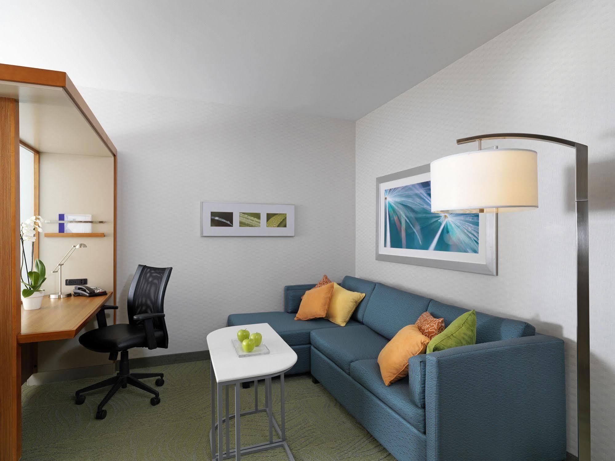 Springhill Suites By Marriott Bloomington Exterior foto
